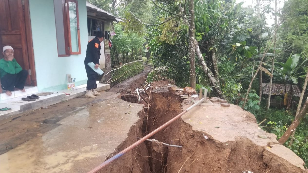 Hujan Deras di NTT Picu Longsor, 3 Desa Terisolasi