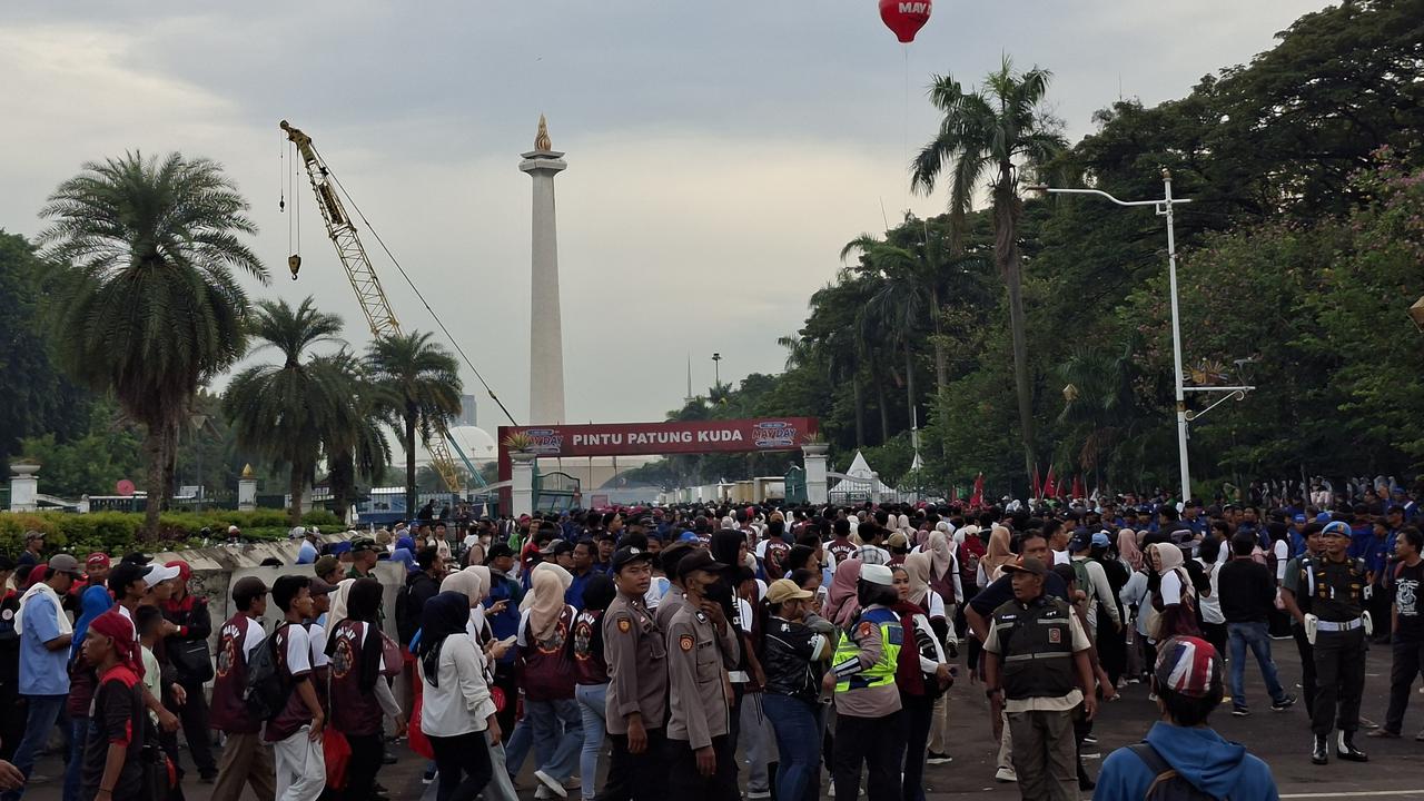 Ribuan Buruh Padati Monas di May Day Fiesta 2026, Aksi dan Hiburan Berlangsung Meriah