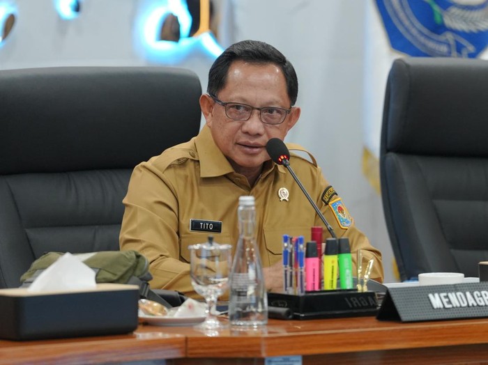 Mendagri Dorong Pemda NTT Percepat Bantuan, Kebutuhan Pengungsi Jadi Prioritas